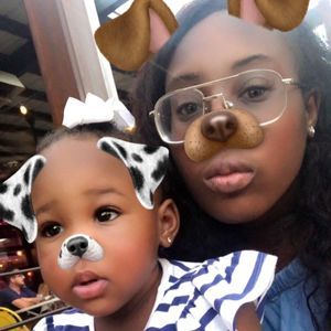 Meet your Posher, Desiray